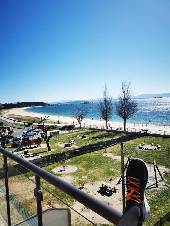 Apartamento En La Playa Lägenhet Ribeira Exteriör bild